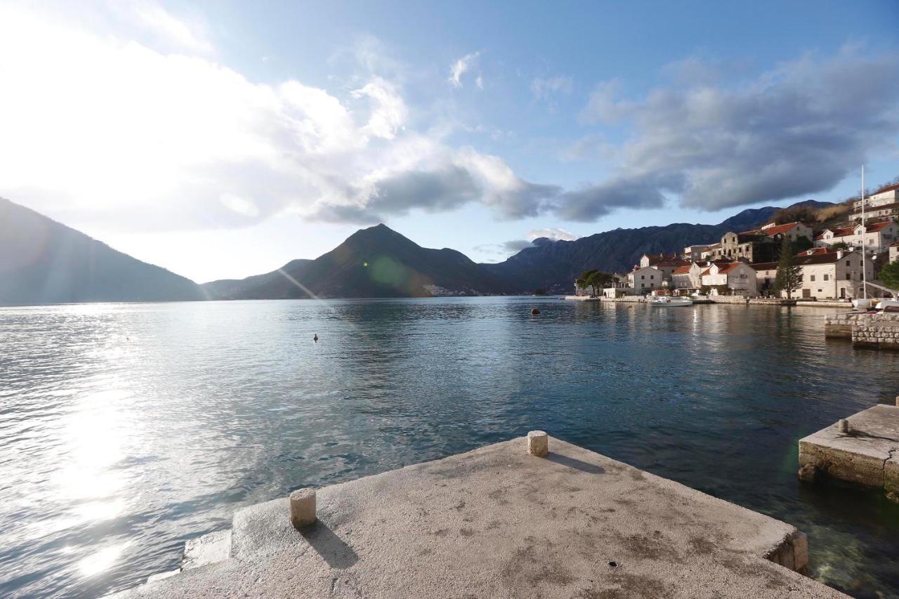 Spring Apartment Perast Luaran gambar