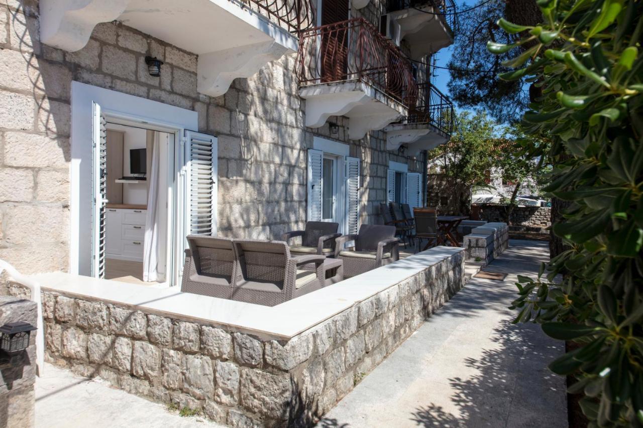 Spring Apartment Perast Luaran gambar