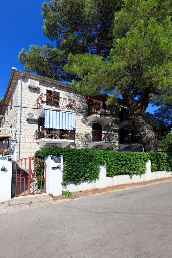 Spring Apartment Perast Luaran gambar