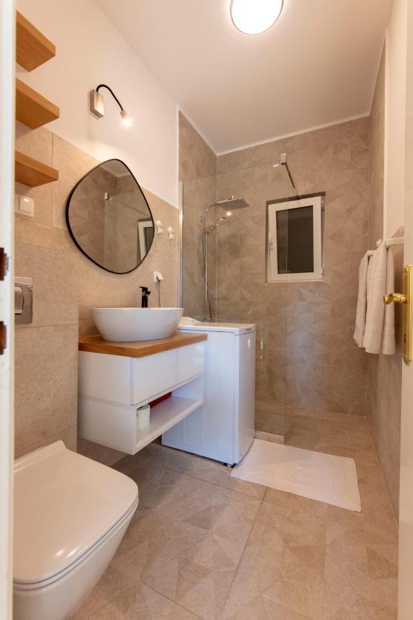 Spring Apartment Perast Luaran gambar