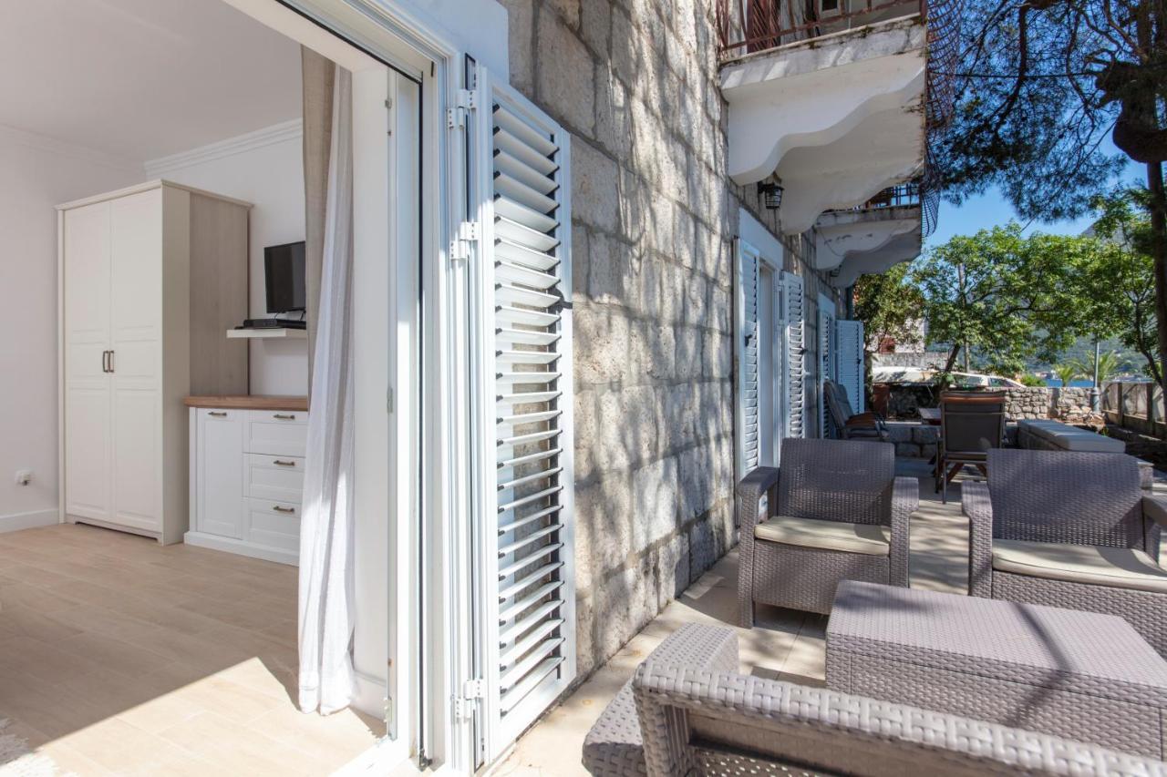 Spring Apartment Perast Luaran gambar