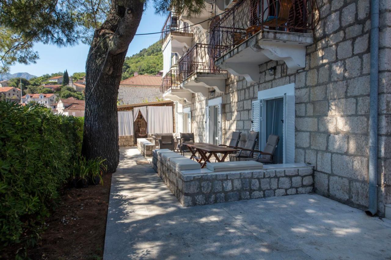 Spring Apartment Perast Luaran gambar