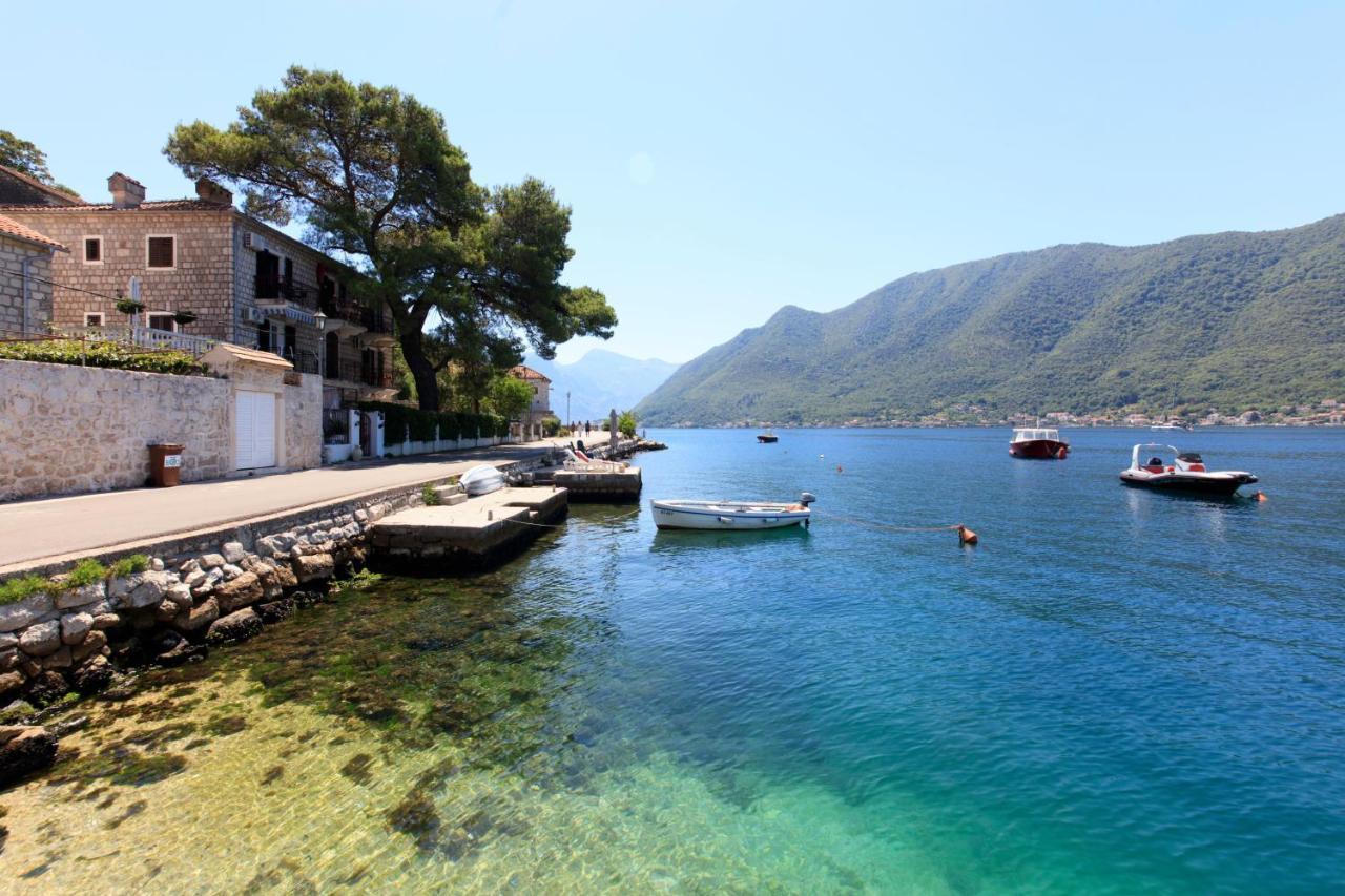 Spring Apartment Perast Luaran gambar